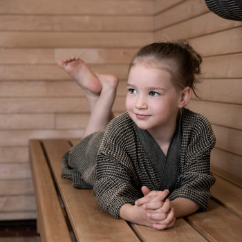 Утреннее пальто RENTO BROWN, детское L/XL Утреннее пальто RENTO BROWN, детское L/XL