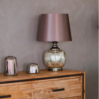 Galda lampas LUXO H58cm, antīki/sudrabains stikls, abažūrs: tumši pelēks satīns, zīds Galda lampas LUXO H58cm, antīki/sudrabains stikls, abažūrs: tumši pelēks satīns, zīds