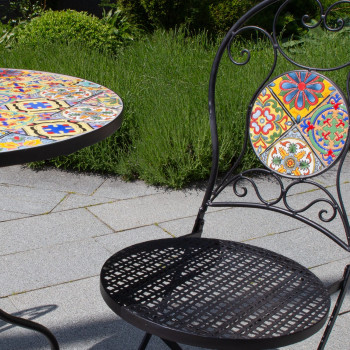 Балконный набор МАРОККО стол и 2 стула (38682) мозаичный стол с цветными мотивами, черная металлическая рама Балконный набор МАРОККО стол и 2 стула (38682) мозаичный стол с цветными мотивами, черная металлическая рама